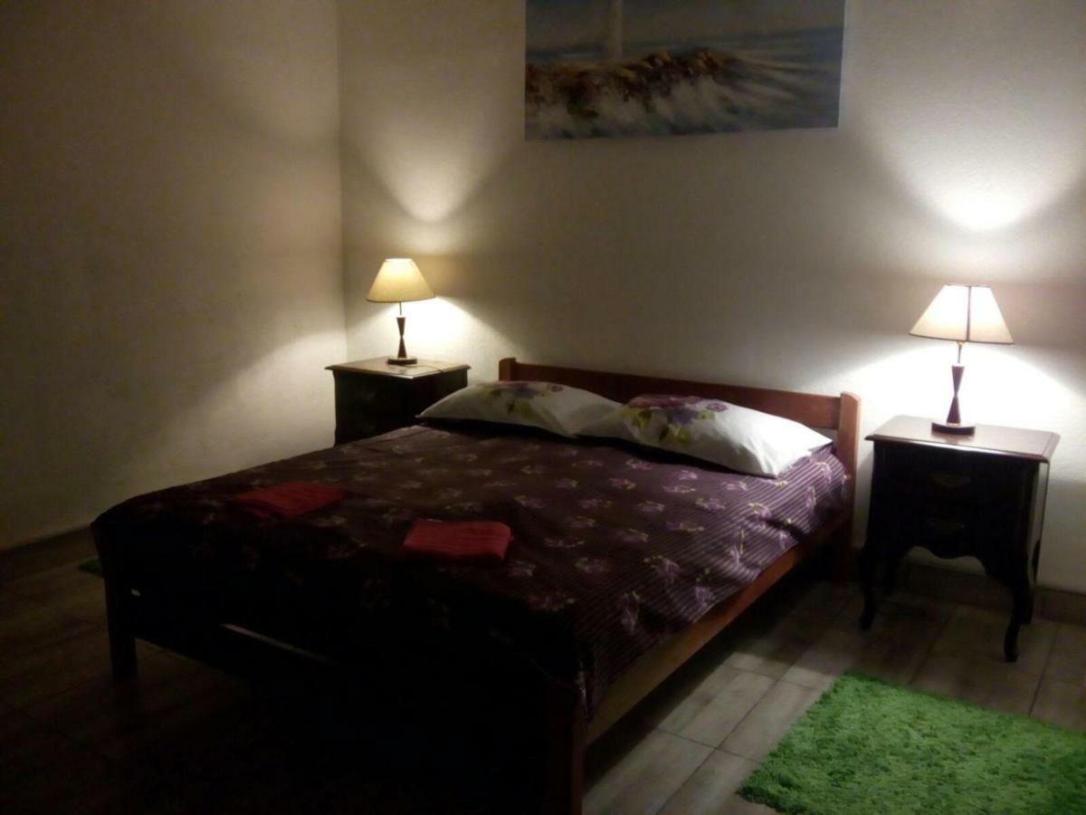 Apartman Teuta Zagreb Exterior foto